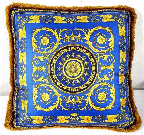 Very Rare Authentic Gianni Versace 90s Baroque Throw Blanket 